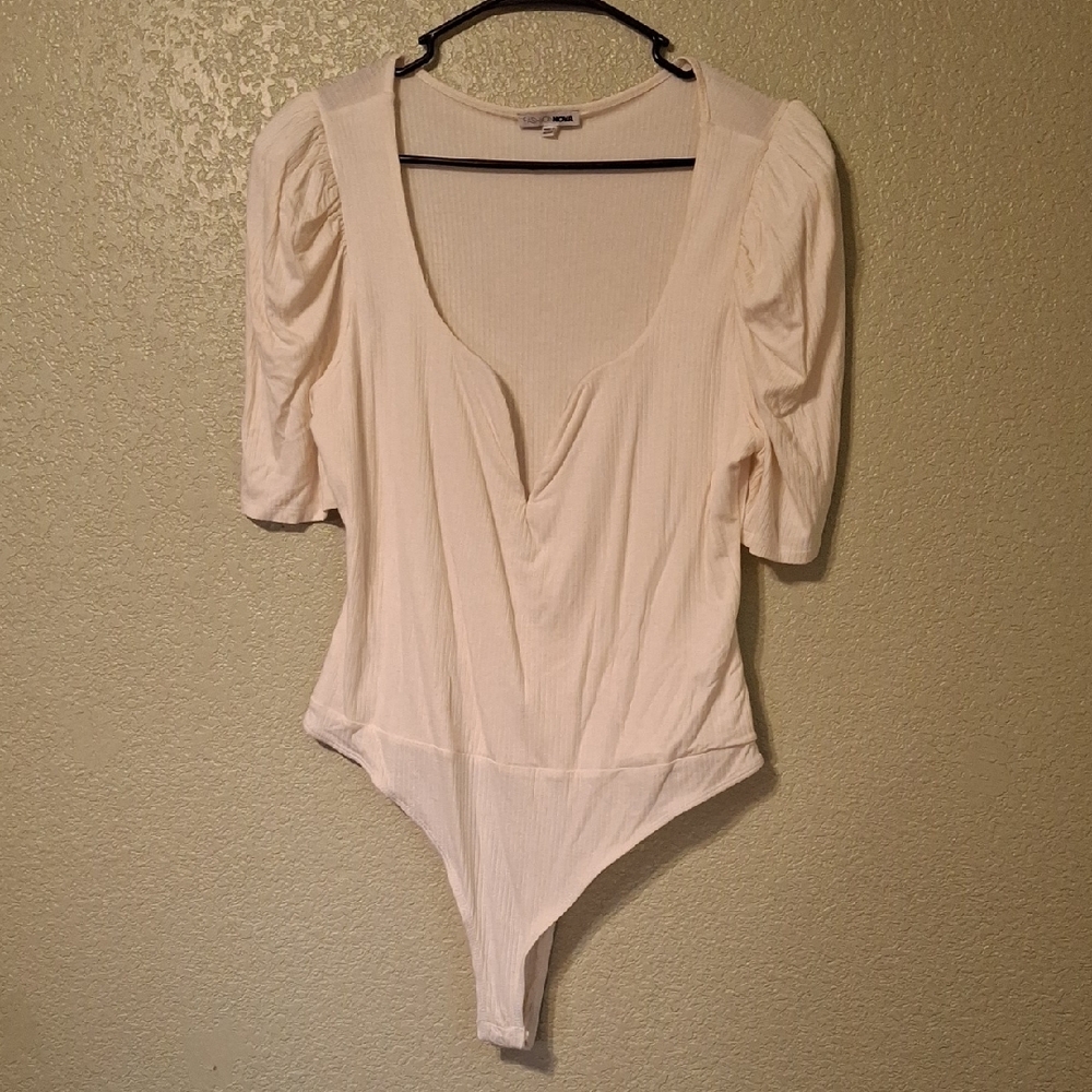 Fashion Nova Cream Puff Sleeve Ruched Bodysuit